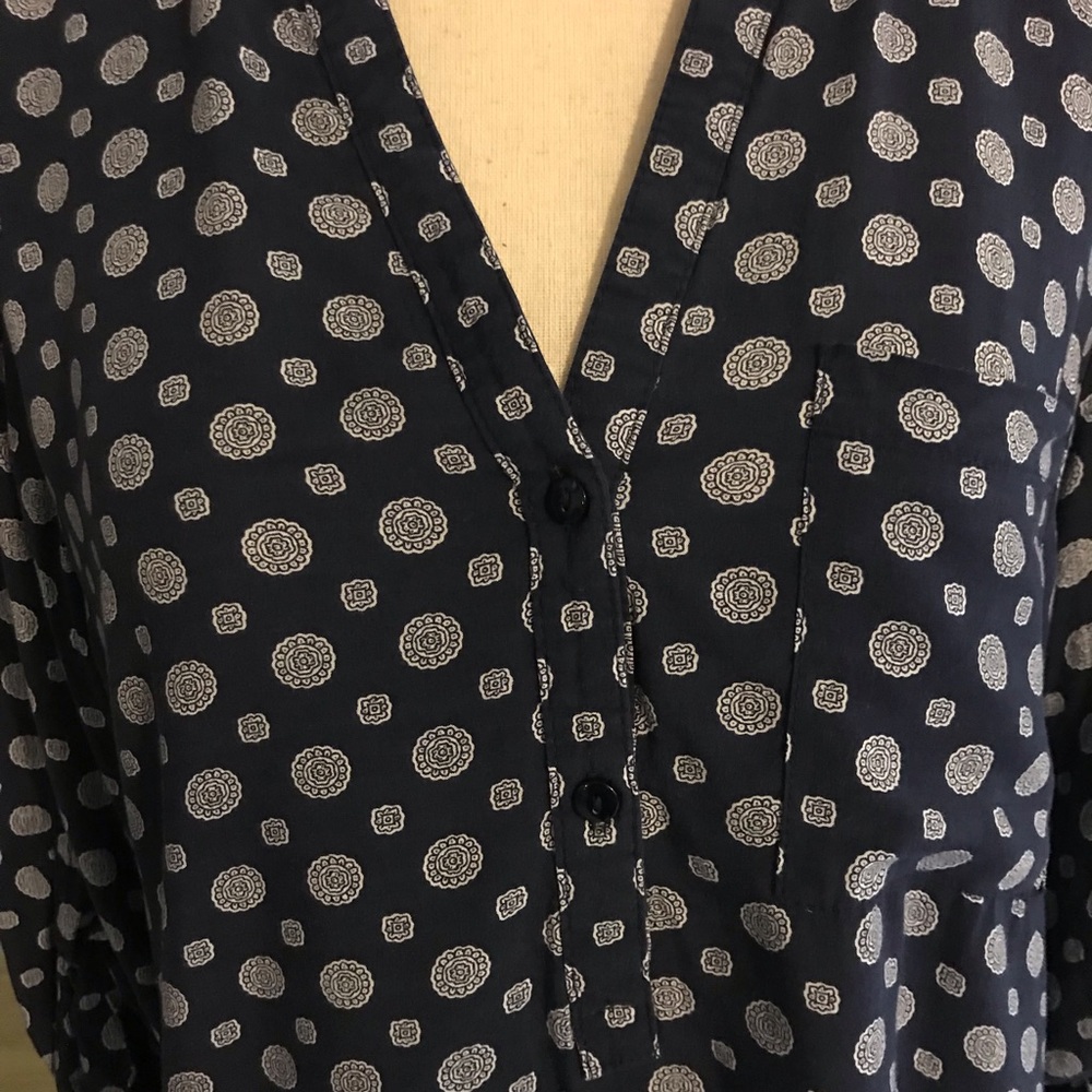 Blue button up top - Picture 3 of 4